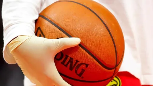 Imagen de uno de los últimos partidos antes que se suspendiera la temporada. Foto: Getty.