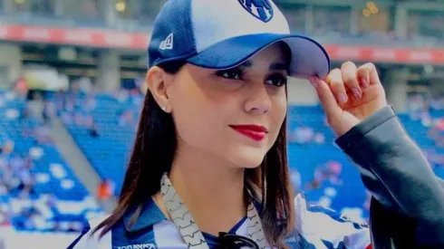 Zaide Lozano es la conductora oficial y fiel aficionada de Rayados. Foto: @zaidelozano
