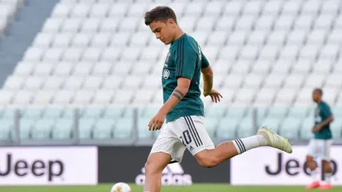Paulo Dybala entrenando en Juventus.