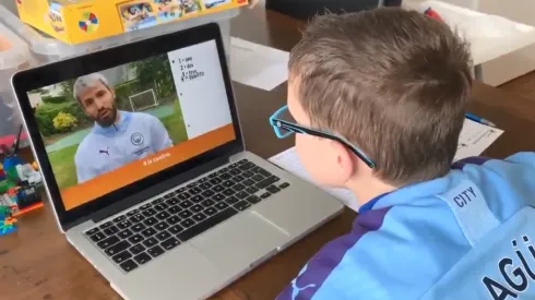 Lo amamos: Agüero dejó los streams para enseñar a contar en español