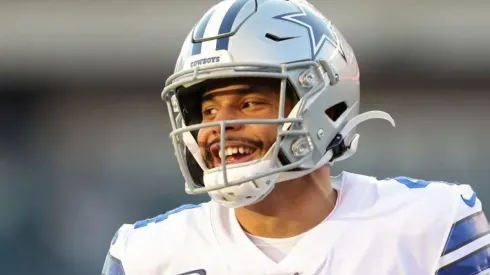 Dak Prescott firmará la etiqueta de jugador franquicia (Getty Images).