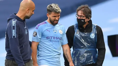 Agüero sufrió una lesión en su rodilla izquierda en el cruce de Premier vs. Burnley (Foto: Getty)