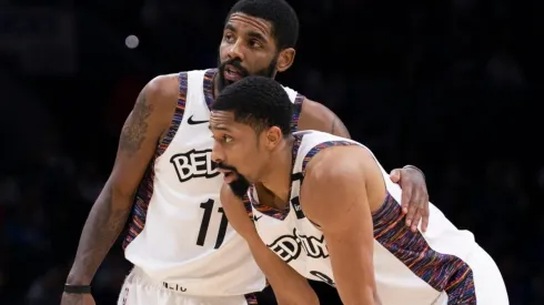 Kyrie Irving y Spencer Dinwiddie (Getty Images)
