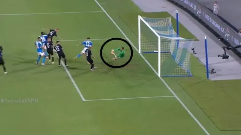 La falla del arquero de Milan.