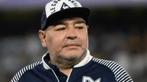 Diego Maradona, entrenador de Gimnasia.