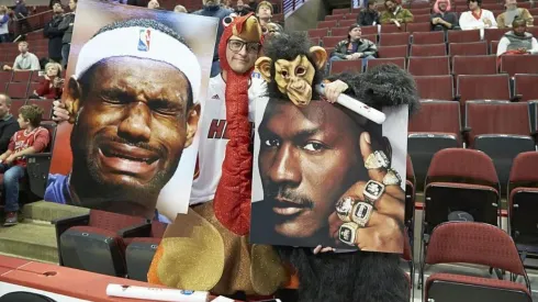 Imagenes de LeBron James y Michael Jordan (Getty Images)