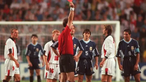 La roja a Beckham en los octavos de final de aquella Copa del Mundo.