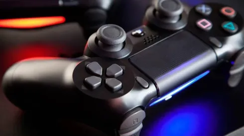 El mando de PS4 será compatible con la PS5... pero sólo con los juegos de PS4
