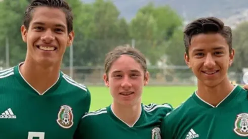 Marcelo Flores (centro.), juvenil de la Selección Mexicana (@10marceloflores)