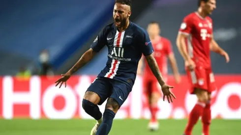 Neymar, derrotado tras la caída en el Bayern. (Getty)