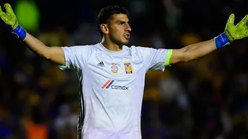 Nahuel Guzmán volvió a dar positivo en Covid-19.