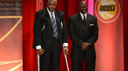 Michael Jordan y John Thompson, en el Salón de la Fama | Foto: Getty Images