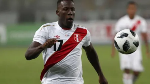 Luis Advíncula es el lateral derecho titular de la Selección.