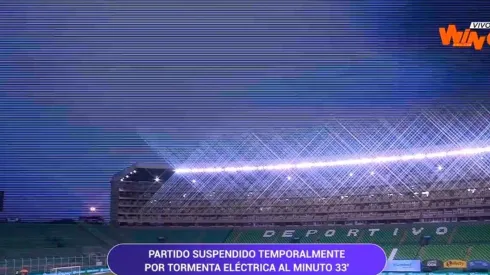 Tormenta eléctrica sobre el estadio de Palmaseca.
