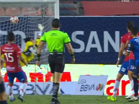 ¡Al ángulo! Meza pone arriba a Rayados ante San Luis