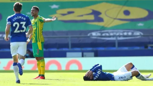 Así defendió Coleman a James luego de ser agredido por Kieran Gibbs.