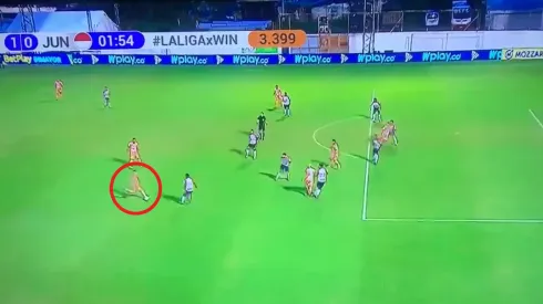 Ay, Viera: golazo de Envigado con mucha complicidad del arquero del Junior