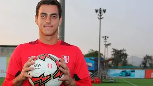 Alejandro Duarte ataja en el Sportivo Luqueño de Paraguay.