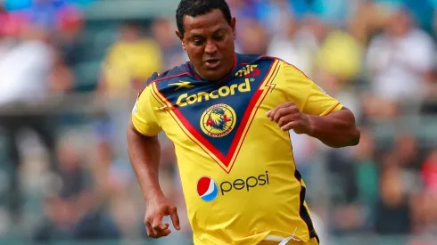 Negro Santos, América