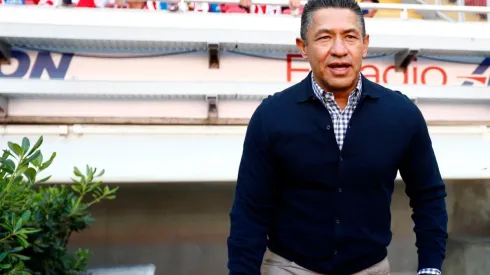 Ignacio Ambriz suena para dirigir a Monterrey