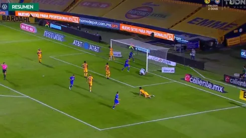 Jonathan Rodríguez se desquitó con Nahuel Guzmán