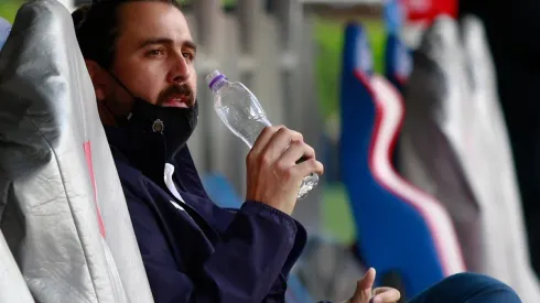 Amaury Vergara festejó el triunfo de Chivas sobre América.