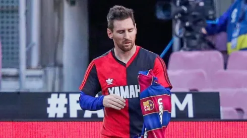 Multaron a Messi y Barcelona por el homenaje de La Pulga a Maradona