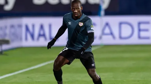 Equipo de Luis Advíncula se mantiene en zona de Play-Off.