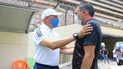 Universitario espera al ganador para jugar finales de ida y vuelta.