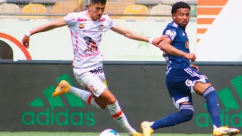 Alexis Cossio es carrilero en Ayacucho FC.