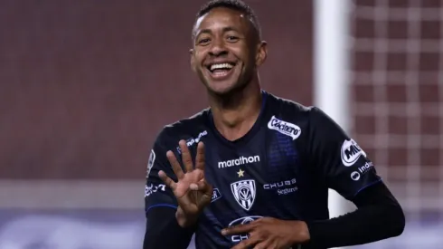 Gabriel Torres tiene 32 años.