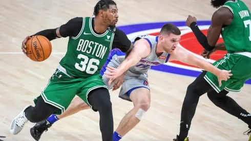 Boston Celtics vs. Detroit Pistons juegan por una nueva fecha de la NBA este domingo (Getty Images)