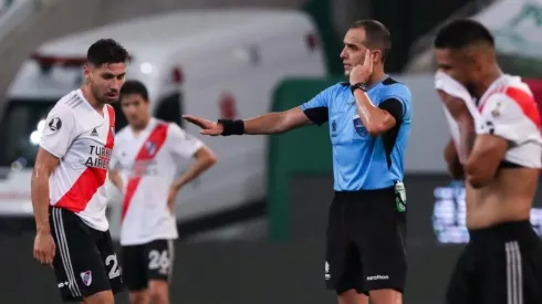 Los audios del VAR en Palmeiras-River: el gol de Montiel y los dos penales