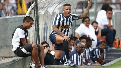 Jefferson Farfán dice estar identificado con Alianza Lima.