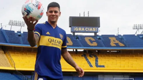 Carlos Zambrano suma dos títulos en su primera temporada con Boca Juniors.