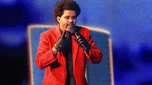 The Weeknd protagonizó el show de medio tiempo en el Super Bowl.