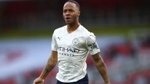 El festejo de gol de Raheem Sterling.