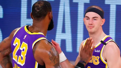 LeBron James y Alex Caruso