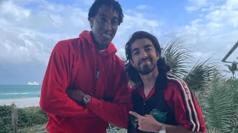 Rodolfo Pizarro con Scottie Pippen en Instagram.