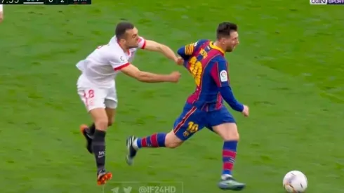 Como Piqué con Mbappé: lo quiso agarrar de la espalda y Messi ni lo sintió