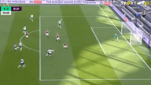 Bale terminó una contra perfecta del Tottenham y anotó su doblete