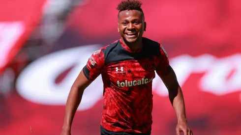 El jugador relegado que Boca quiso meter en la negociación por Estrada y Toluca rechazó