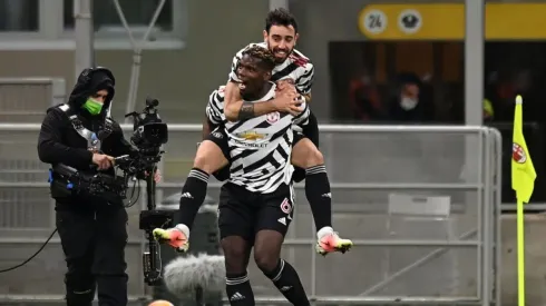 Pogba entró, hizo un gol y Manchester United eliminó al Milan