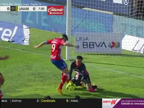 Talavera se salva de su error luego de una polémica decisión arbitral