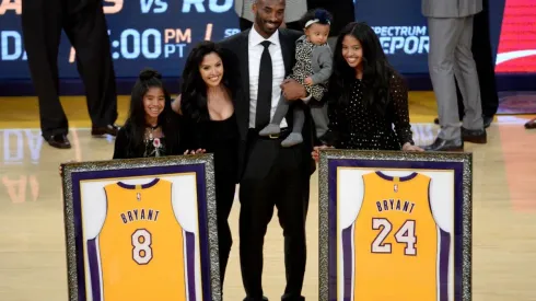 Kobe Bryant y su familia (Foto: Getty)