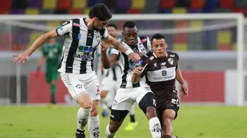 Platense sumó una victoria de Oro.