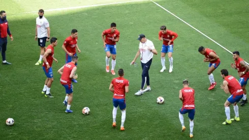 Chivas sin Gudiño y Macías en el XI titular.