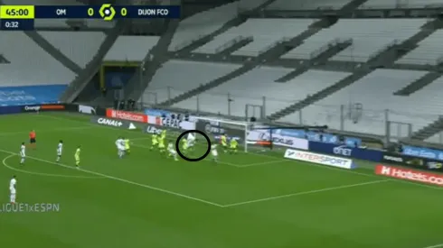 Gran cabezazo de Leonardo Balerdi.