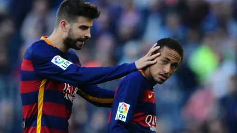 El gesto de Piqué en la foto oficial del Barcelona que fue ¿un guiño para Neymar?