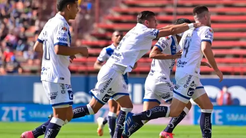Puebla superó sin problemas a San Luis.